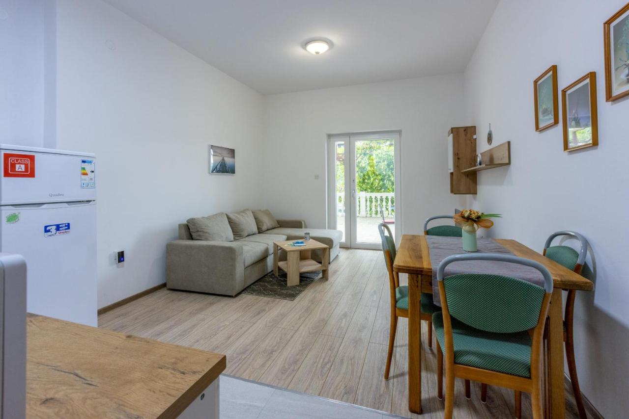 Apartments Ankica Цриквениця Екстер'єр фото