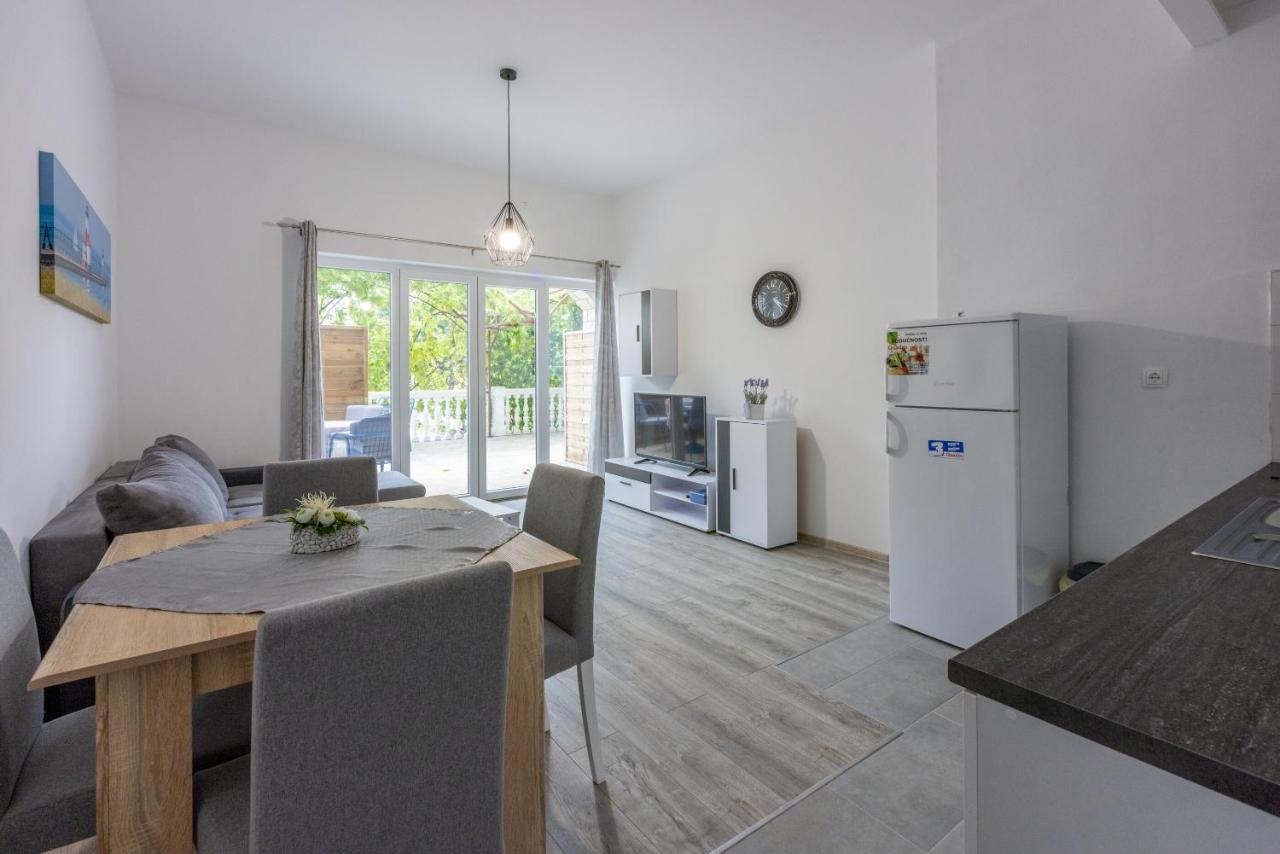Apartments Ankica Цриквениця Екстер'єр фото