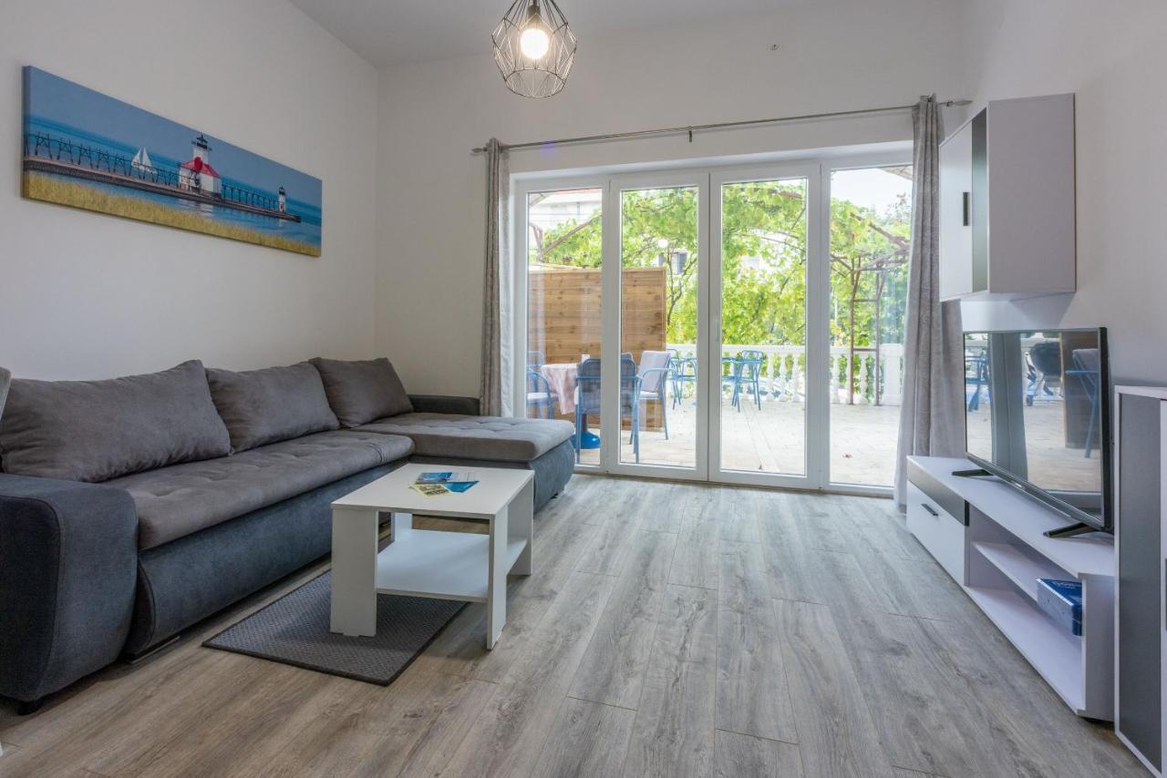 Apartments Ankica Цриквениця Екстер'єр фото